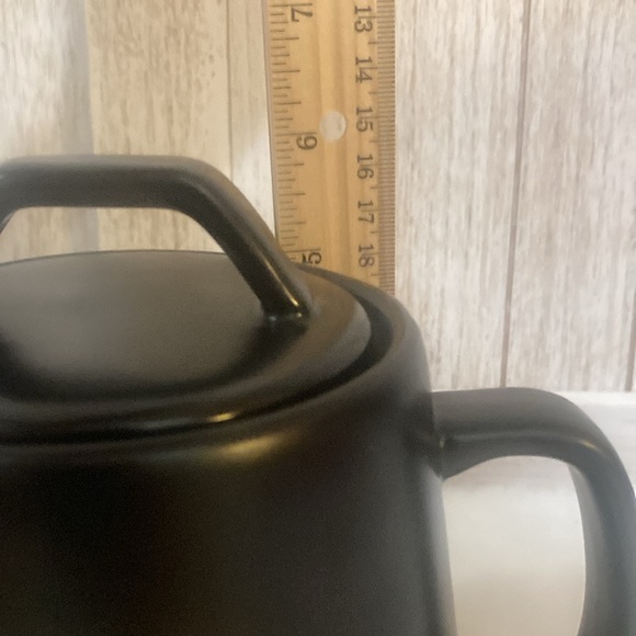 Rae Dunn Tea Teapot - Picture 4 of 6